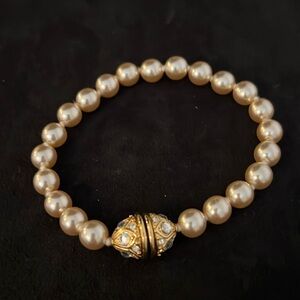 Nolan Miller pearl bracelet